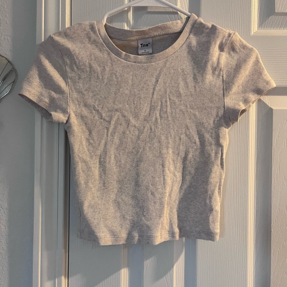 TNA Heather Light Gray Crop Tee